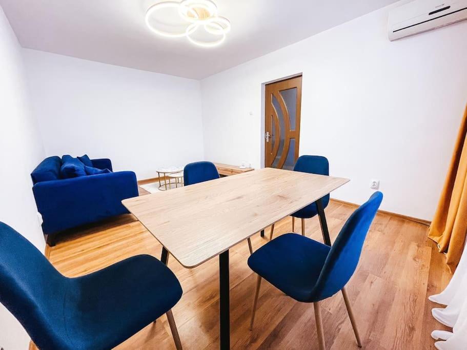 Quickspace Modern Concept Boekarest Buitenkant foto